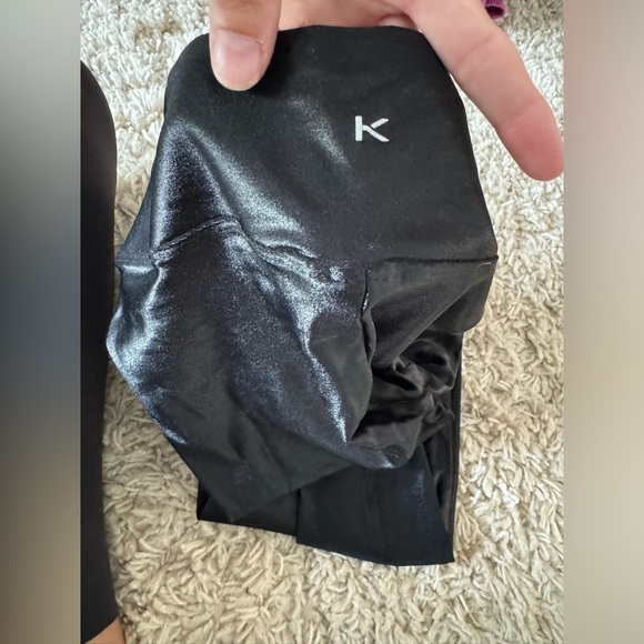 Koral- Black Lustrous Infinity High Rise Shine Leggings - Picture 4 of 5